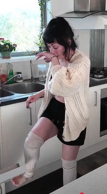 Layna Lazar