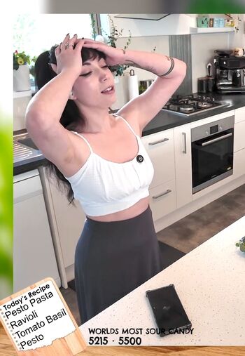 Layna Lazar