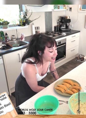 Layna Lazar