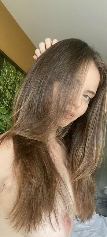 leonaxbrandt