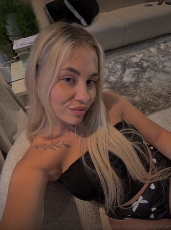 lilyskyblue