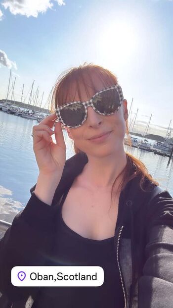 Lisa Foiles
