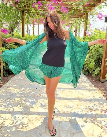 Lisa Snowdon