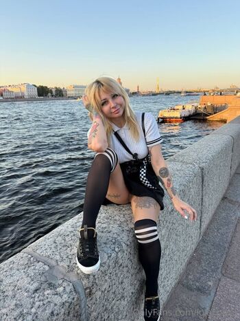 lola_pixel