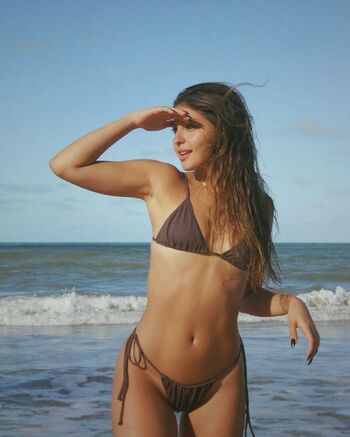 Malu Camargo