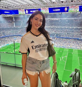 Maricel Freire Hotwife