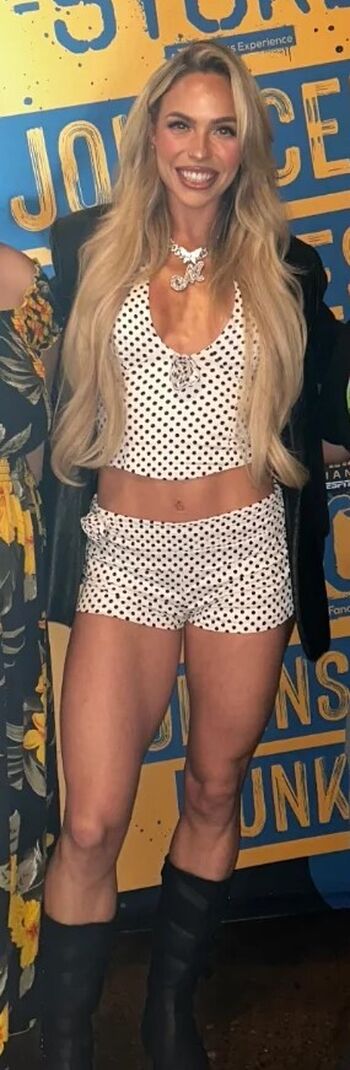 Maxxine Dupri