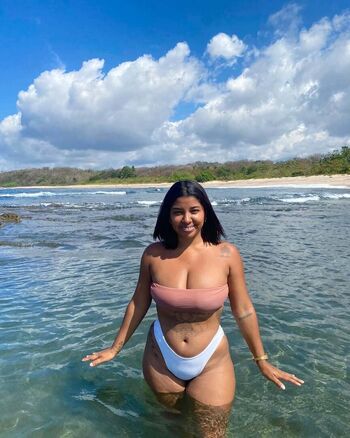 Melanie Noelia