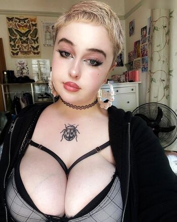 mila bloom
