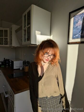 Mini_redhead