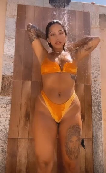 Muito Linda