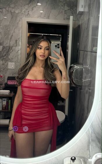 nickimariiee