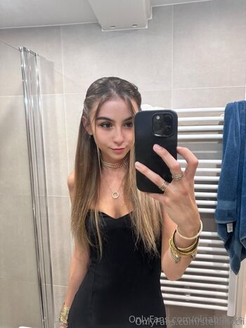 Ninabrooks