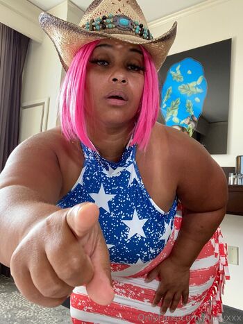 pinkyxxx