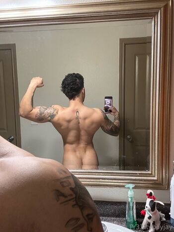 pr33ttyboyjay