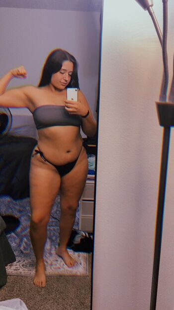 _prettypeaches_