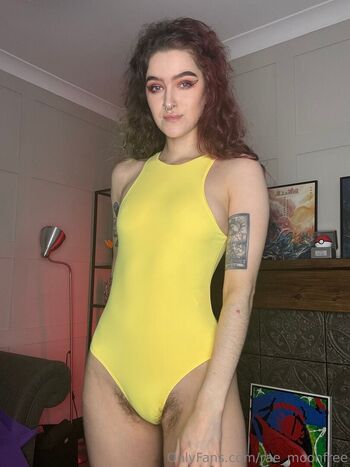 rae_moonfree