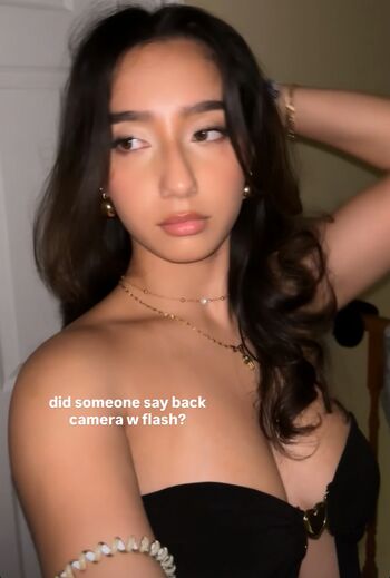 Sabrina Pezeshkian