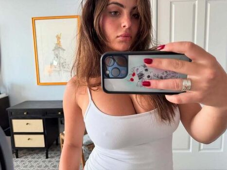 Sarabella Harris