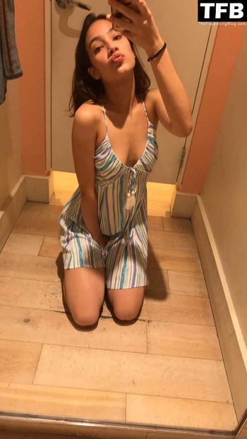 Sarah Holmes