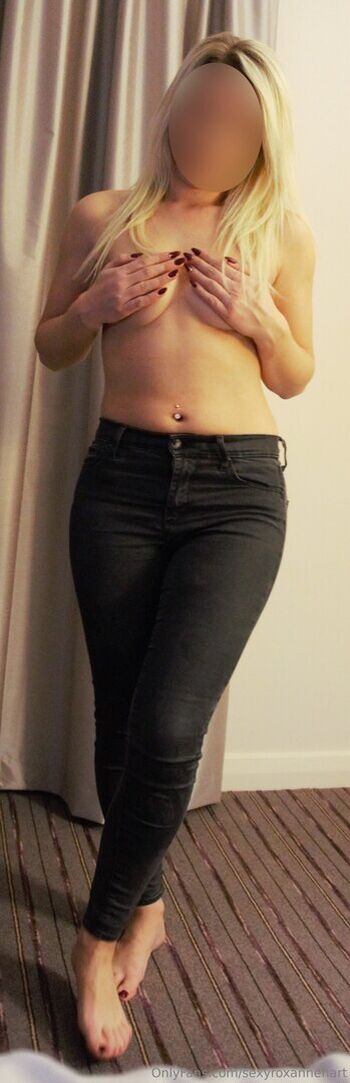sexyroxannehart