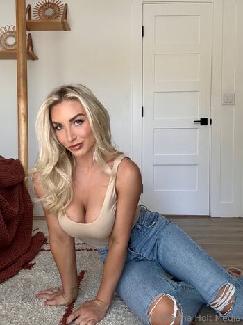 shaynaholt