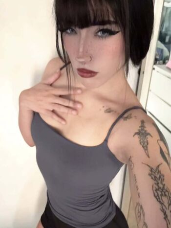 Shilynn Velez