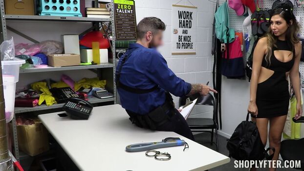 Shoplyfter