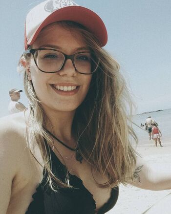 Show Your Girlfriend