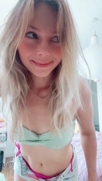 SmileyDani158