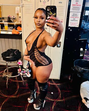 sydni2licious