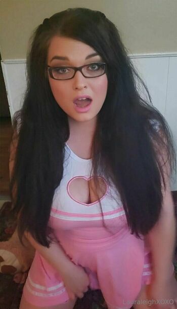the.laurajohnson