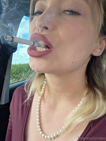 theresasmoke