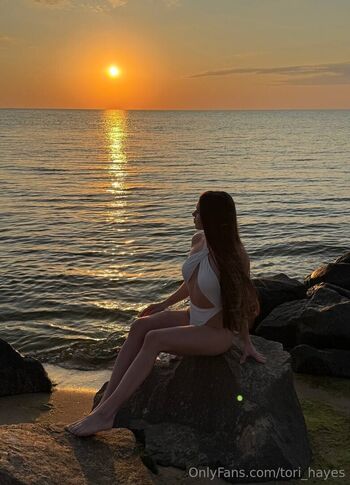tori_hayes