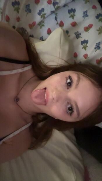 trashydumbwhore