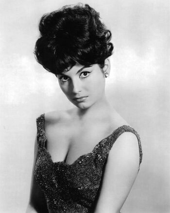 Vintage Starlets
