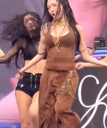 WomenK-pop