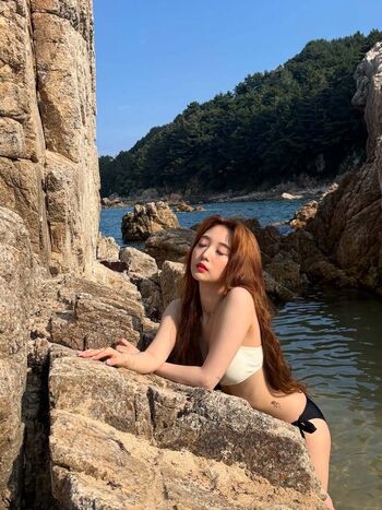 WomenK-pop
