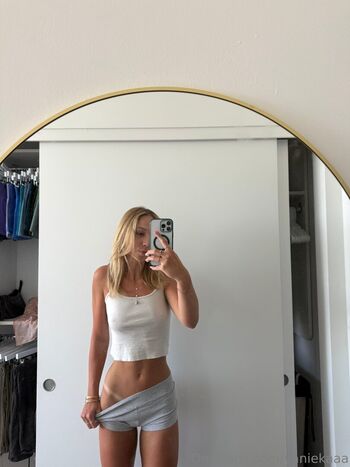 yaniekaaa