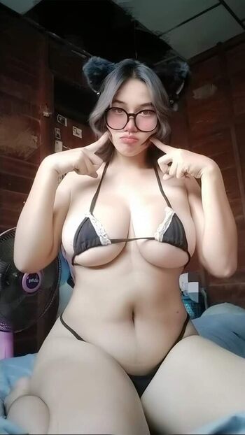 Yingapitchaya_